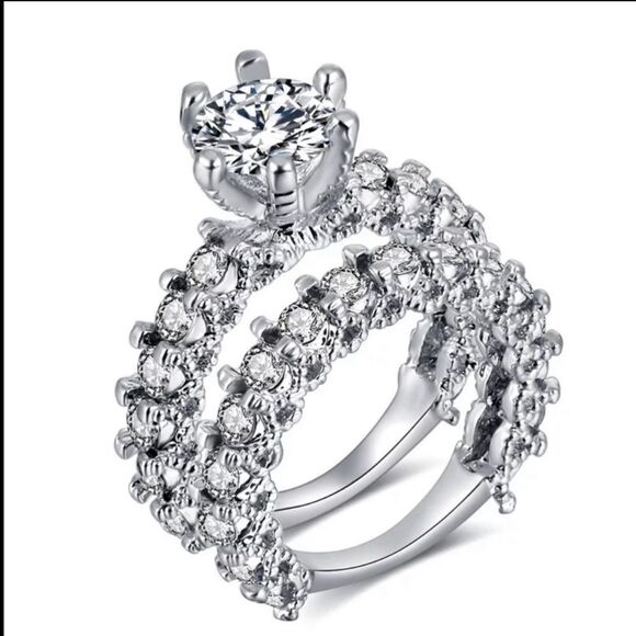 Sterling Silver Zirconia Diamond All Around Band Ring Set New in gift Box - Picture 2 of 3